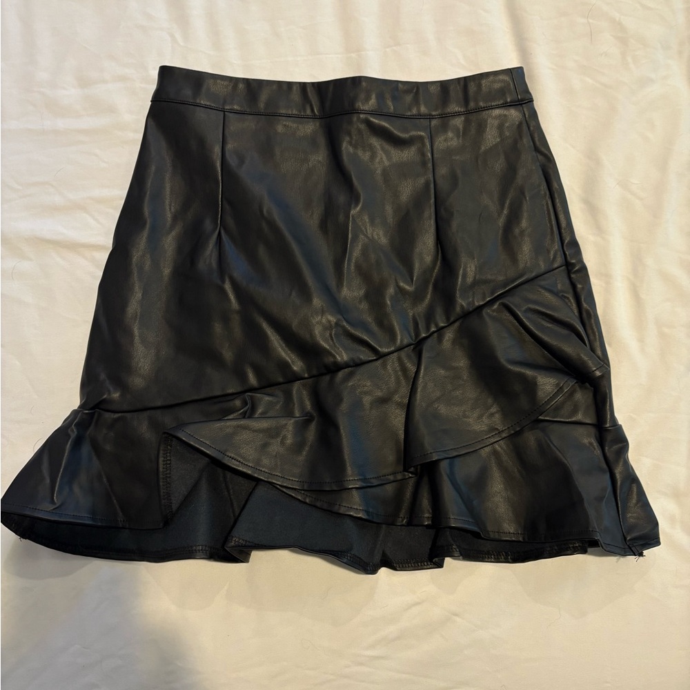 Forever 21 Black Asymmetrical Mini Skirt